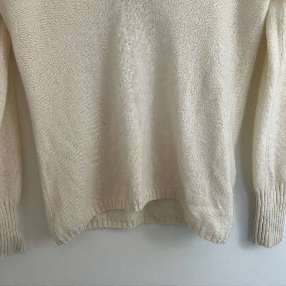 Cashmere Ivory V Neck Sweater Size Medium - Picture 6 of 9